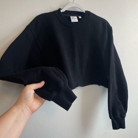 TNA Sweatfleece Perfect Fit Cropped Crewneck - Picture 3 of 8